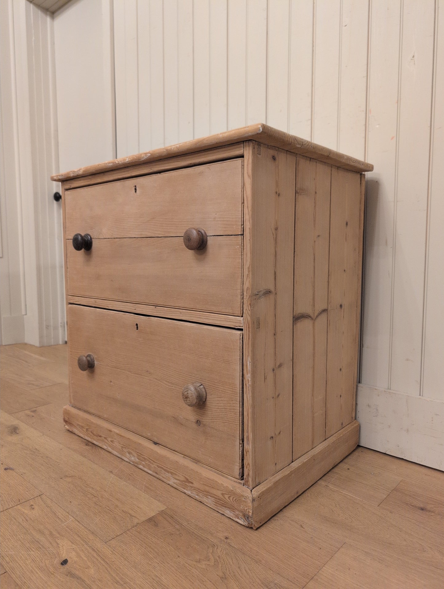 English Pine 2 Drawer Chest