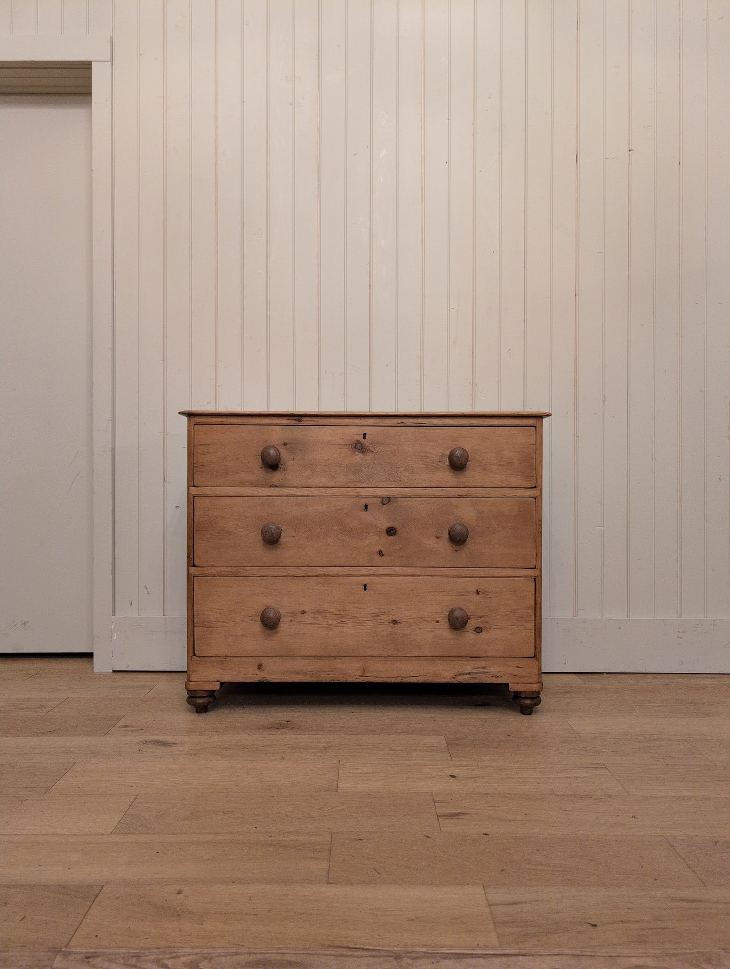English Pine 3 Drawer Chest