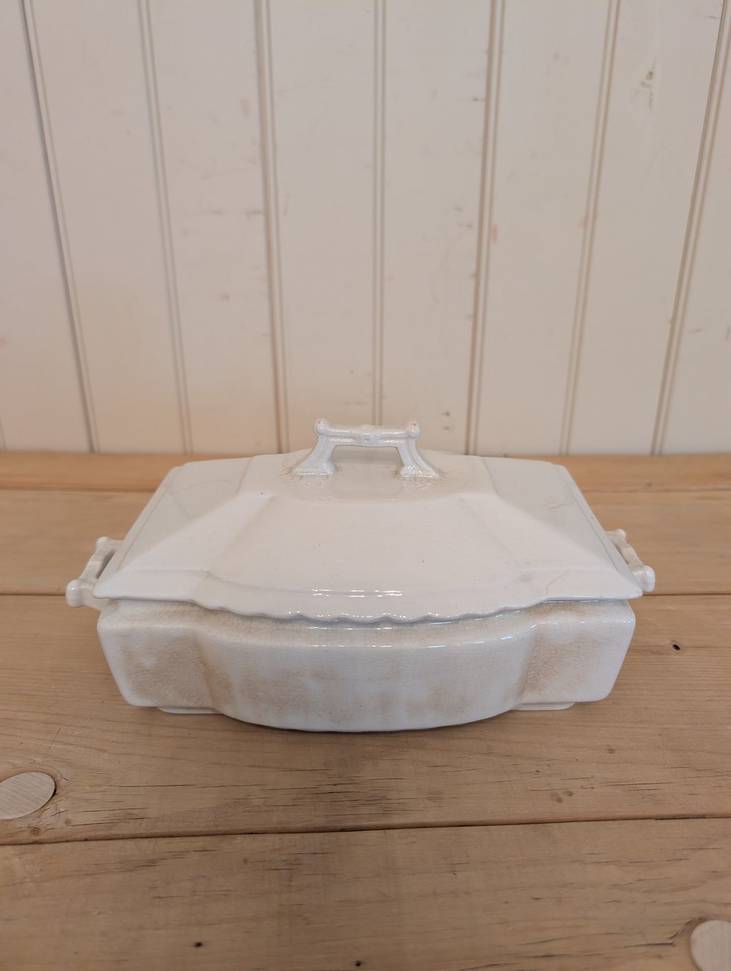 Johnson Brother Lidded Casserole Dish Large Stained
