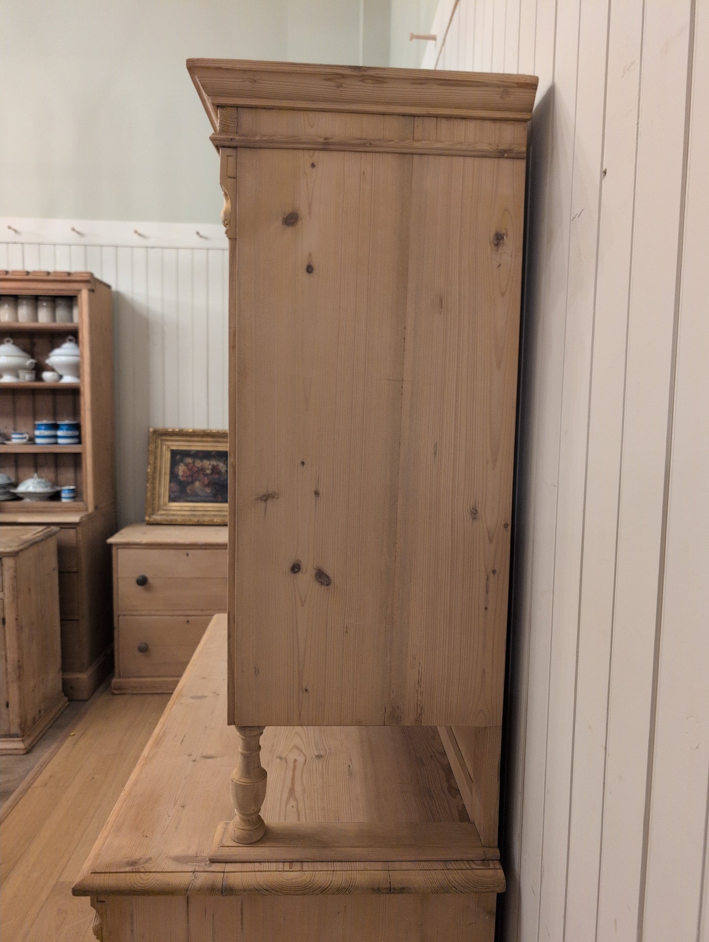 European Stripped Pine Hutch