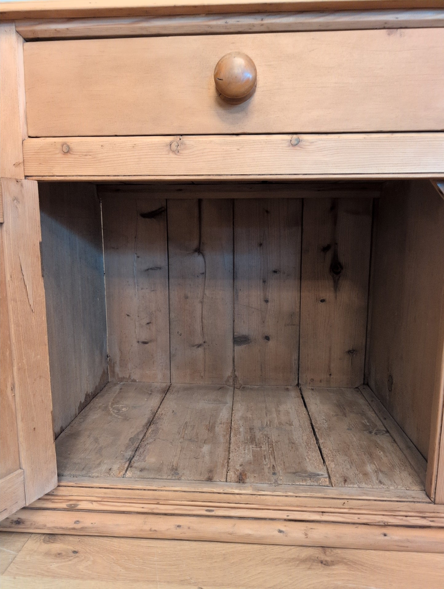 2 Over 2 Stout Sideboard