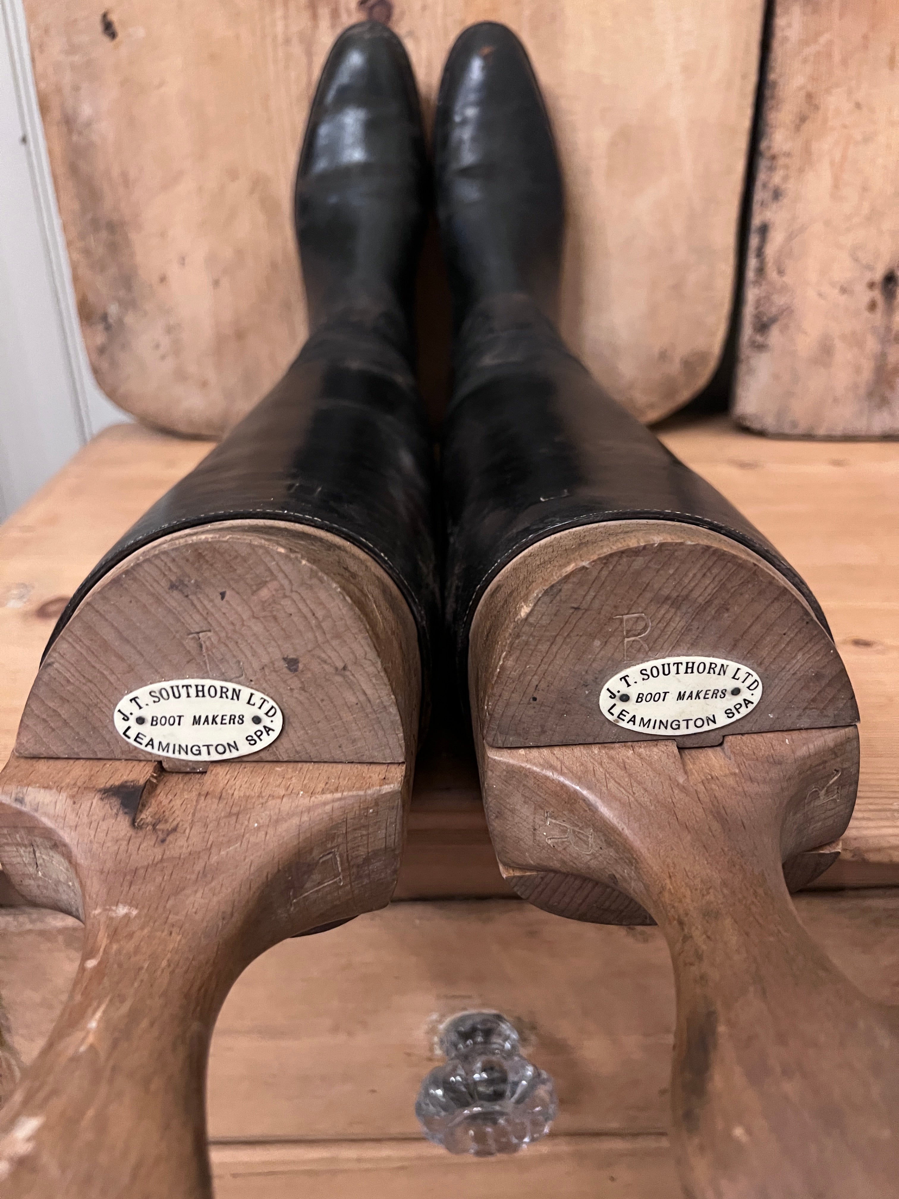 Leather shop boot makers